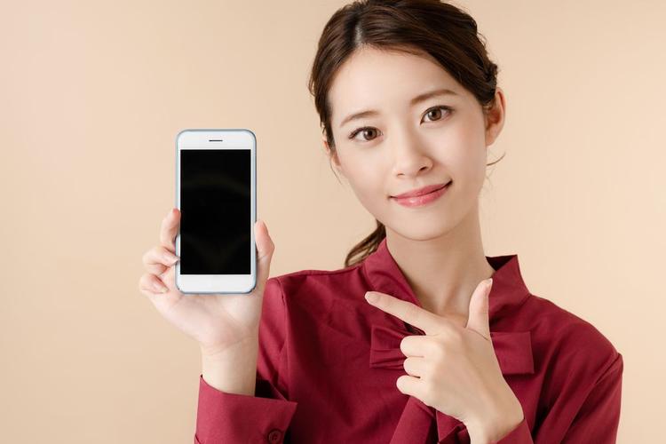 誰もが持っているスマホの提案「携帯ショップ店員」