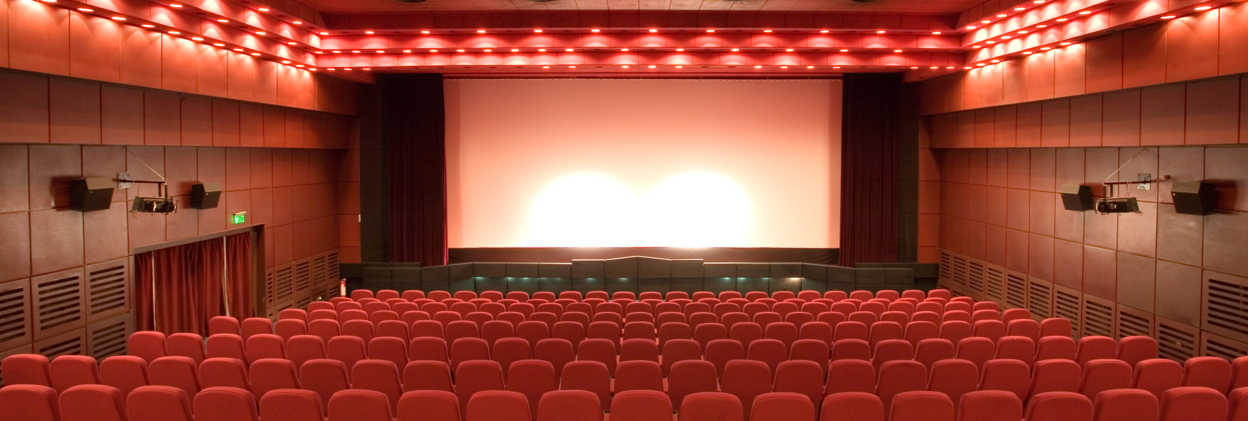 テアトルシネマグループ映画鑑賞券 ペアチケット 10組(20名様)