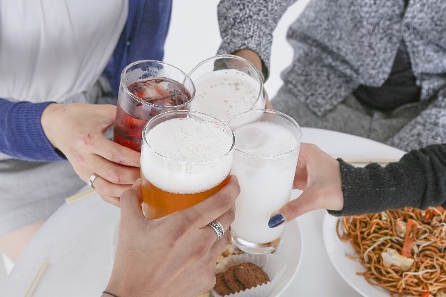 意外と大切!お酒の席におけるマナー